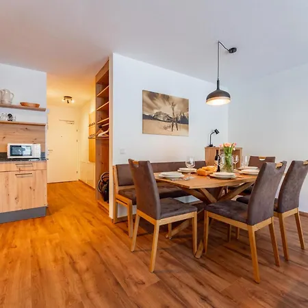 Apartment Falken 1 *